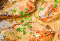 Simple Keto Low Carb Creamy Garlic Chicken Skillet