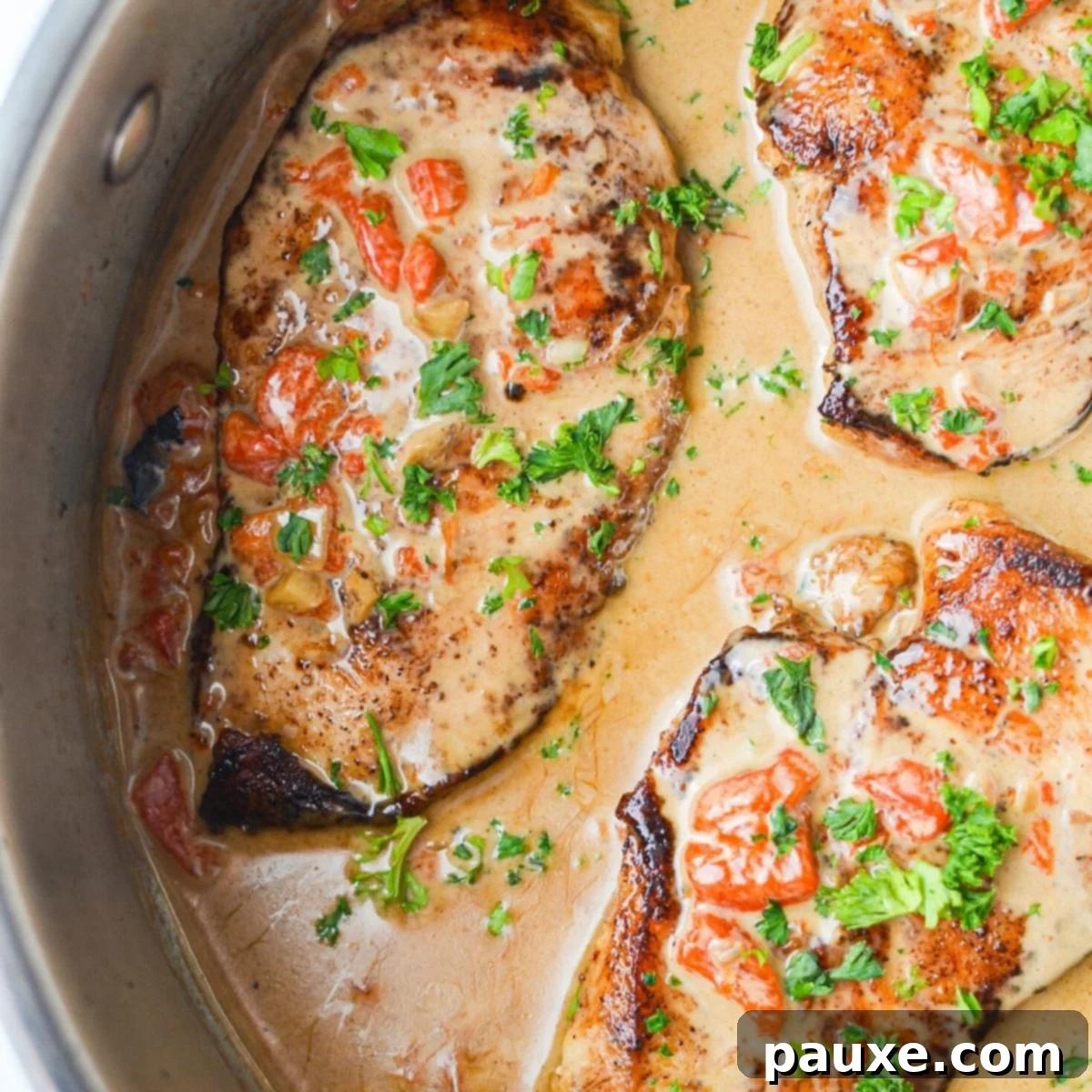 Velvety Roasted Red Pepper Chicken 1 featured 2432